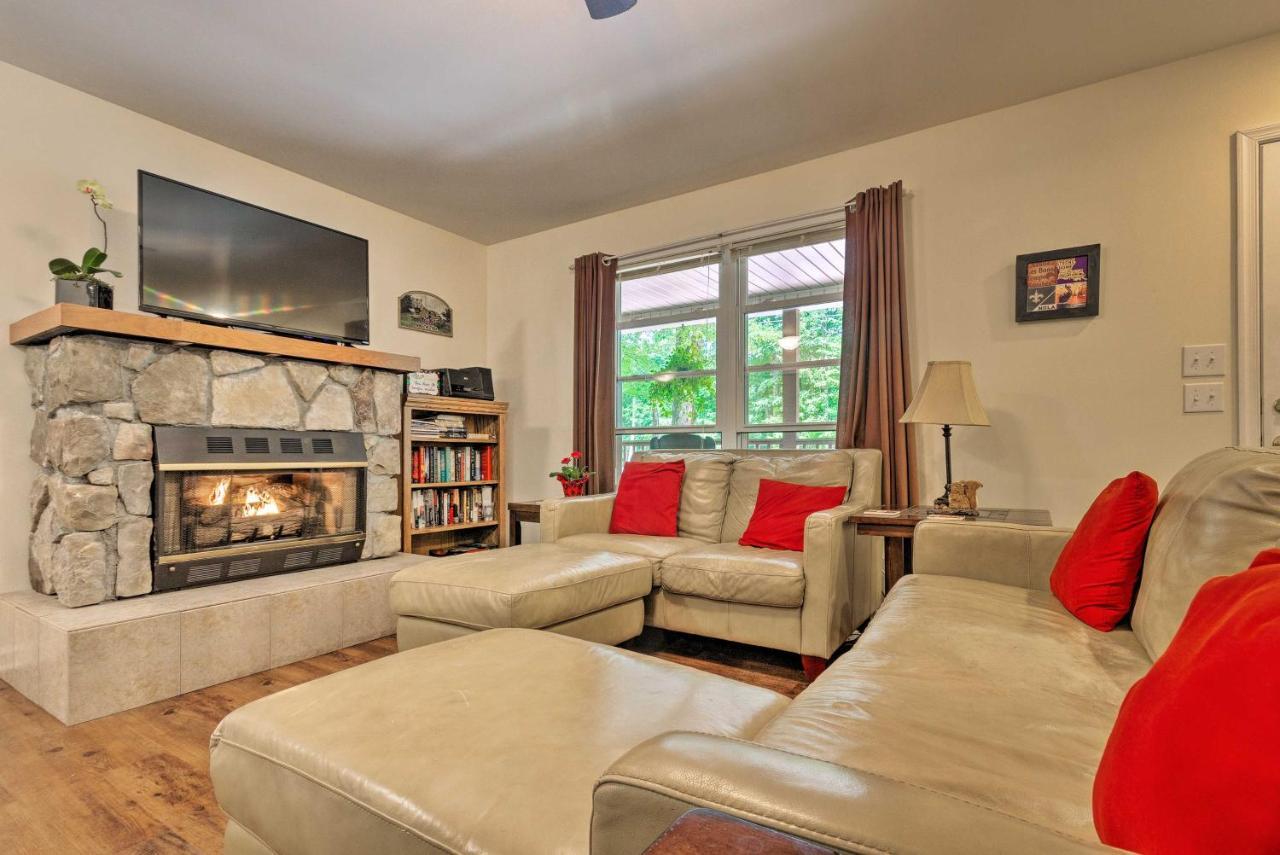 Beech Mountain Home With Covered Deck, Near Skiing! Εξωτερικό φωτογραφία